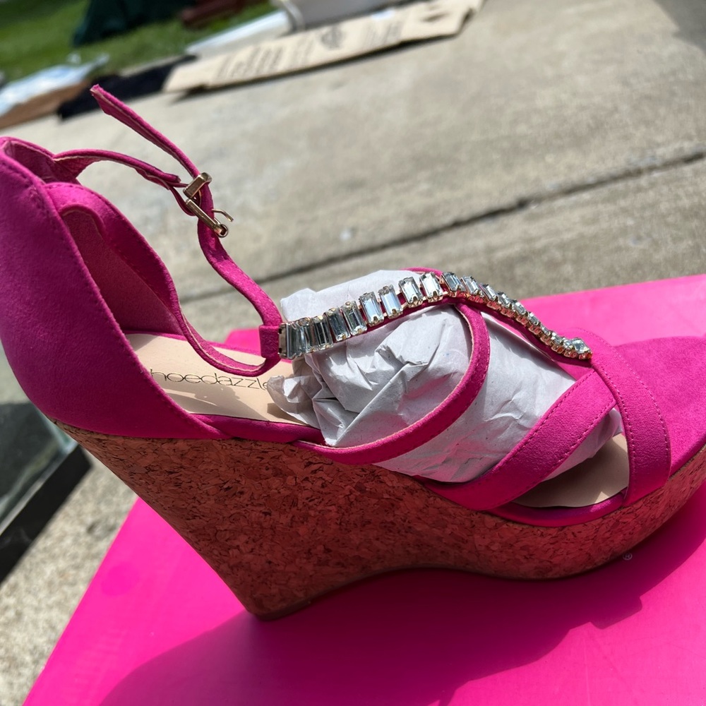 Hot pink Wedges